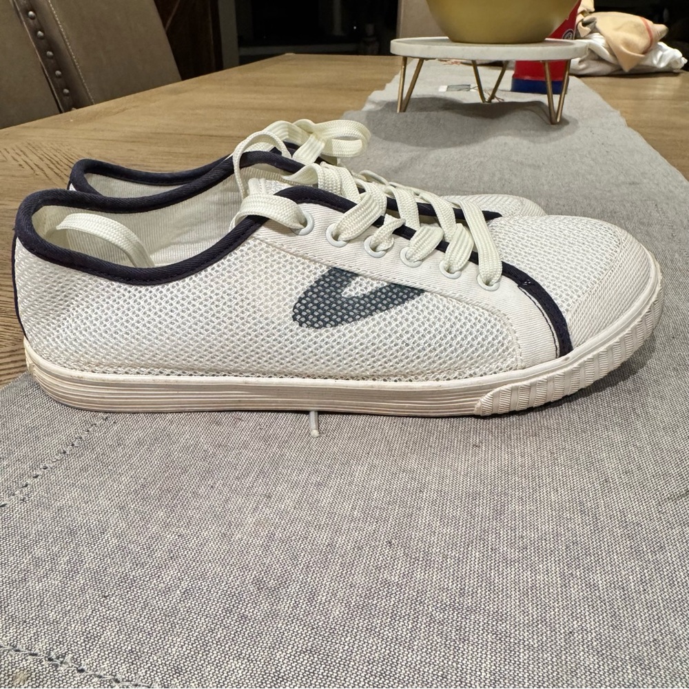 Tretorn Nylite Plus Navy Sneakers Size 7.5